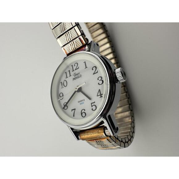Vintage Timex Indiglo Women’s Quartz Watch Silver Dial 23mm main image 7